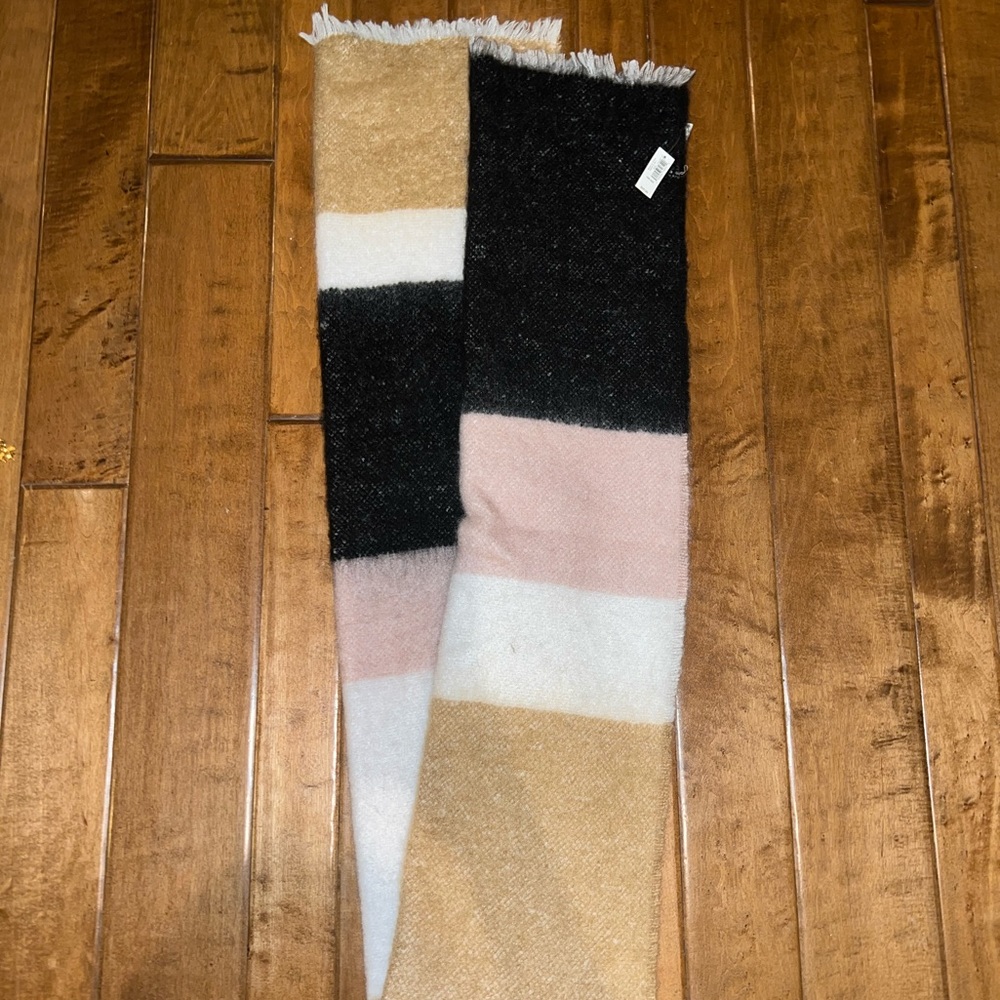 Banana Republic Scarf